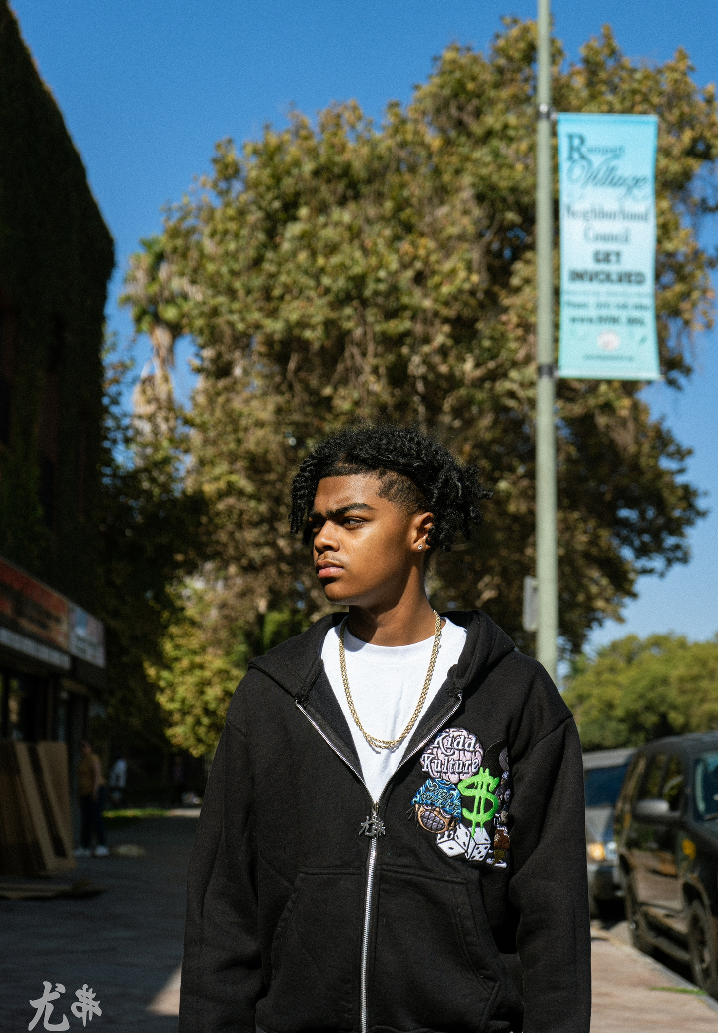 PATCHED ZIP UP JACKET (BLACK)